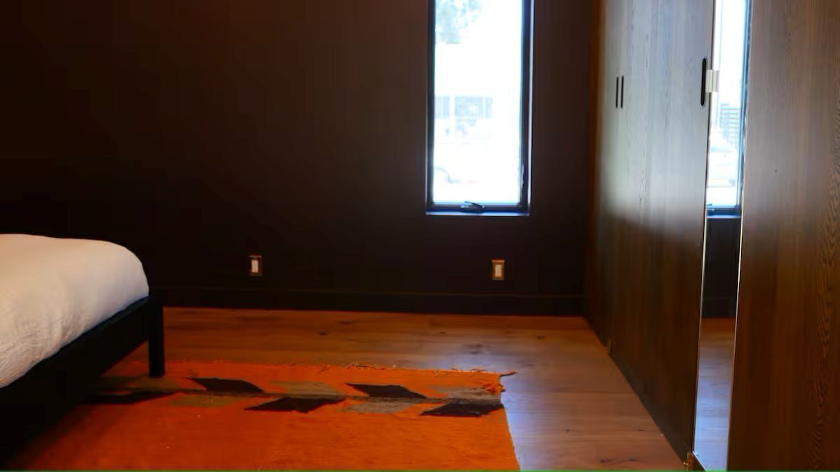 Photo of Bedroom in NoHo Arts District