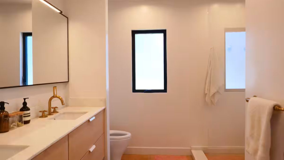 Photo of Bathroom in NoHo Arts District