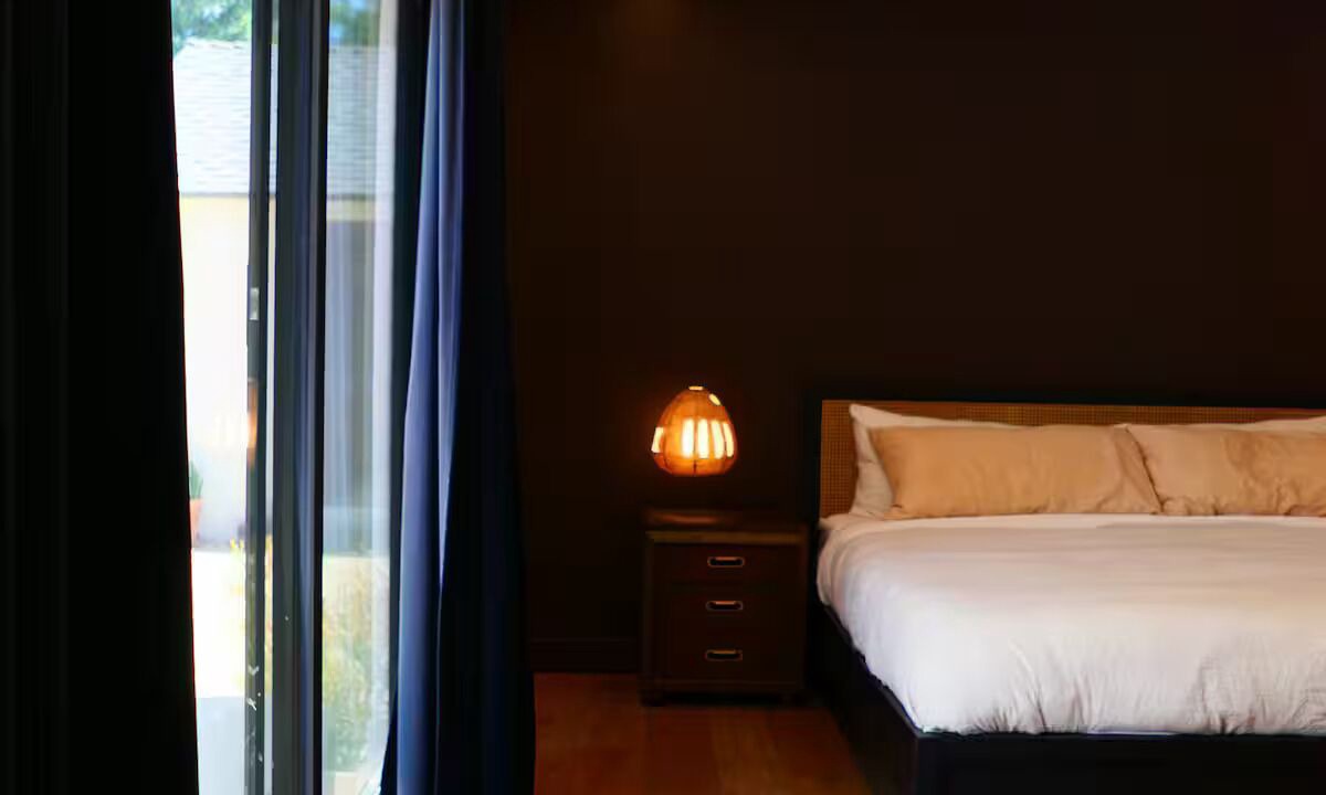 Photo of Bedroom in NoHo Arts District
