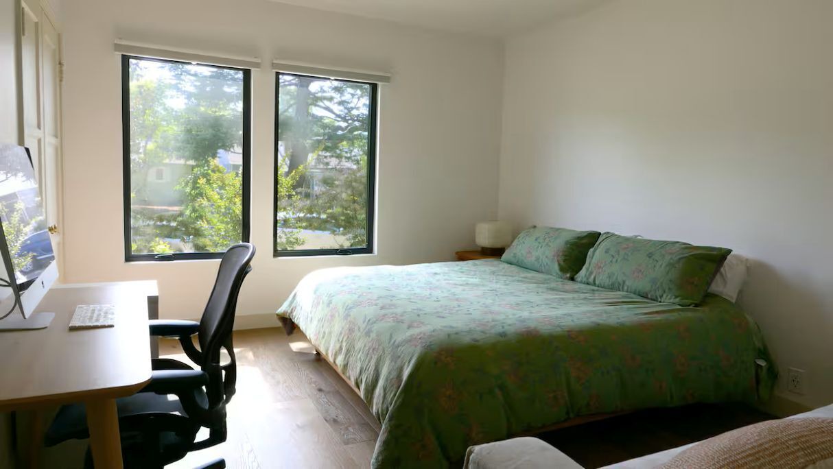 Photo of Bedroom in NoHo Arts District