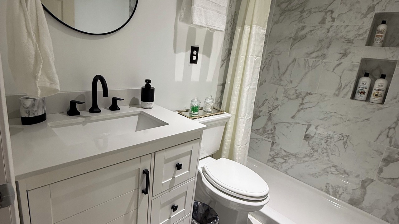 Photo of Bathroom in Anna