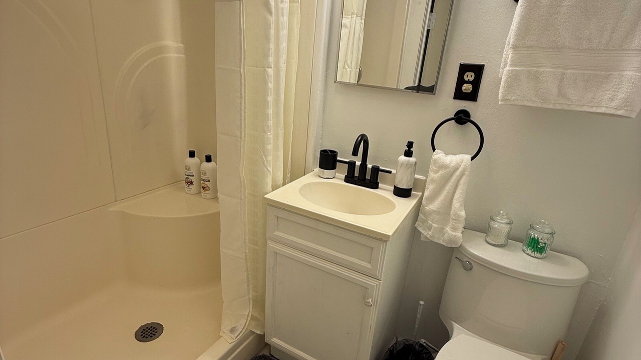 Photo of Bathroom in Anna