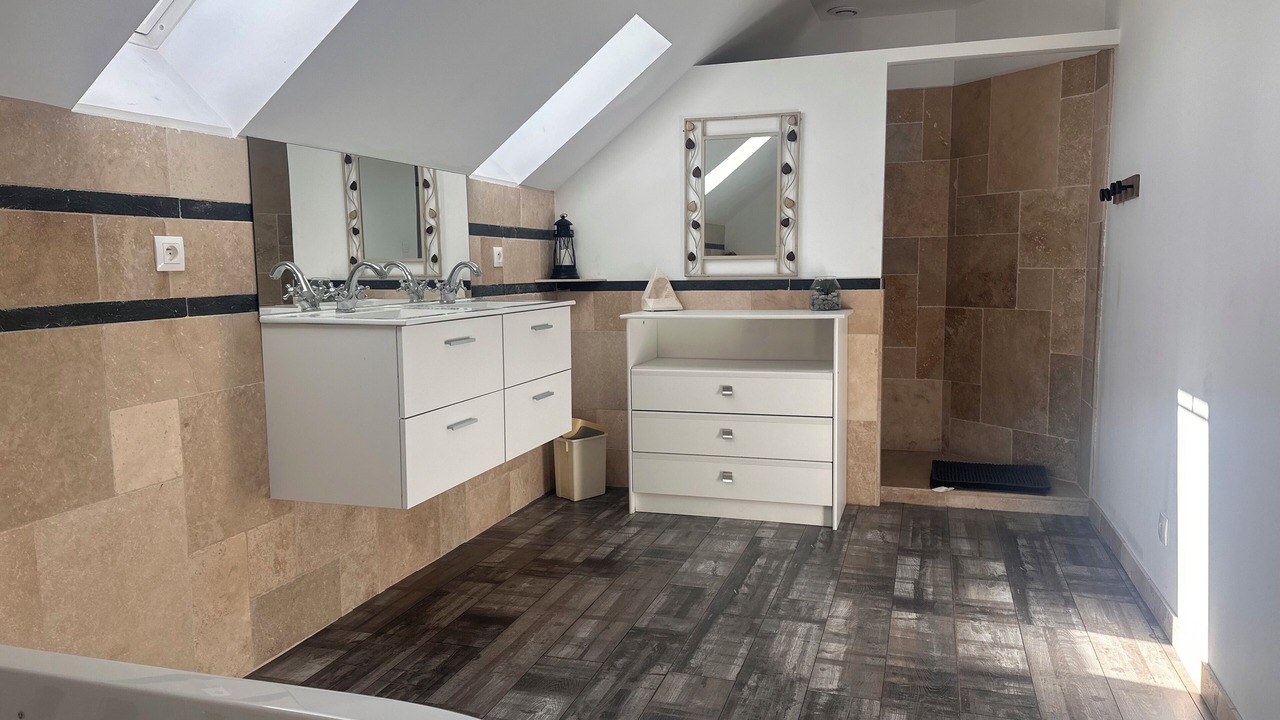 Photo of Bathroom in Saint-Mars-d'Outille