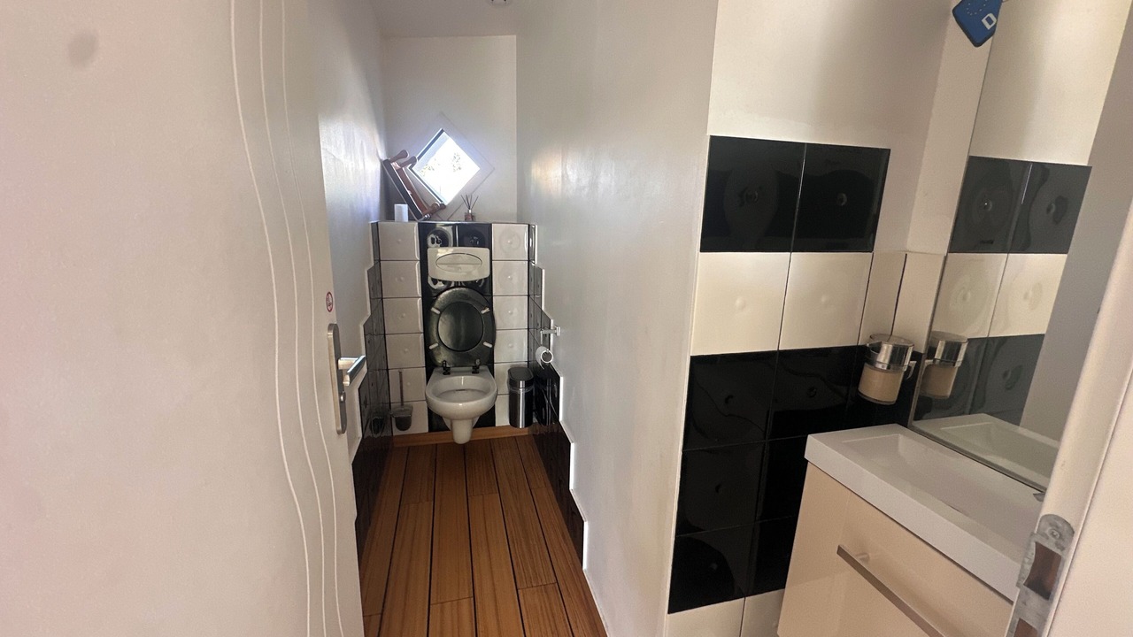 Photo of Bathroom in Saint-Mars-d'Outille