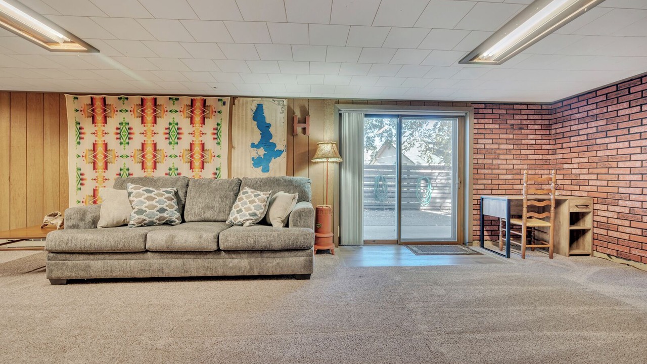 Photo of Livingroom in Wahpeton