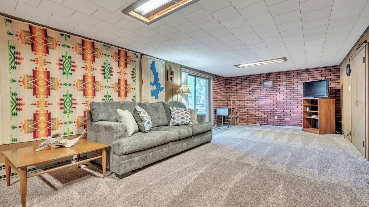 Photo of Livingroom in Wahpeton