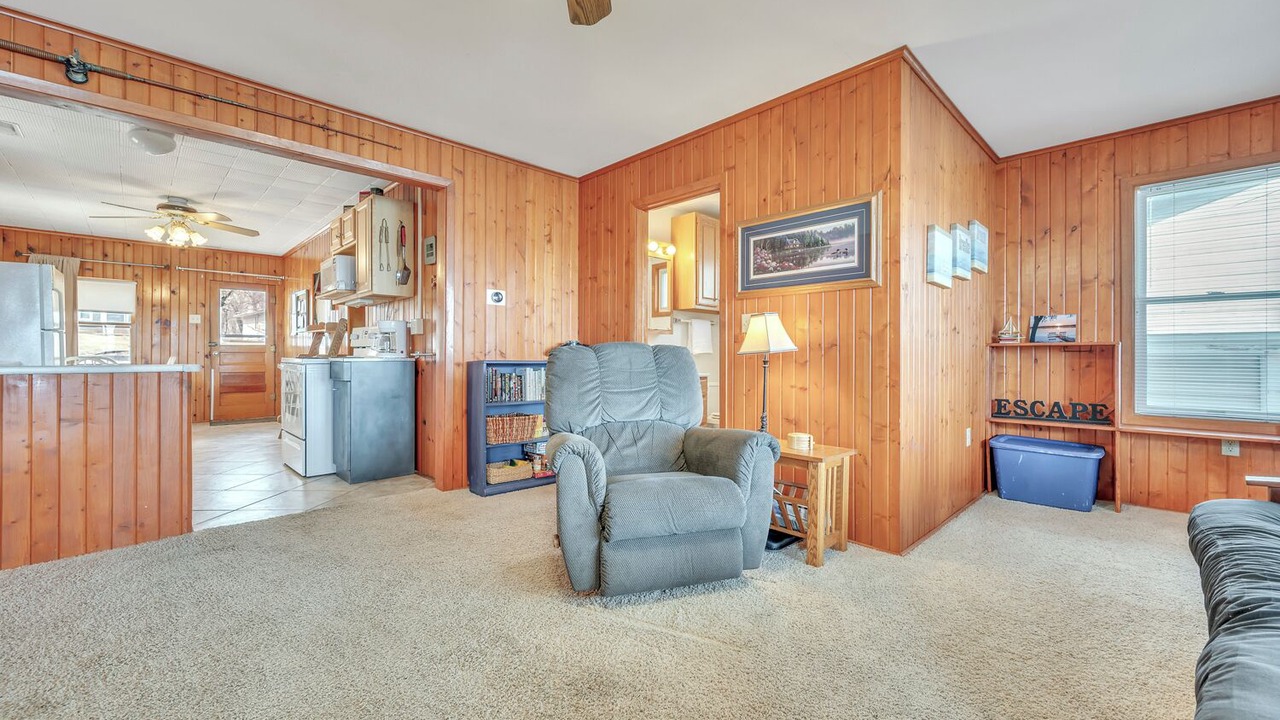 Photo of Livingroom in Spirit Lake