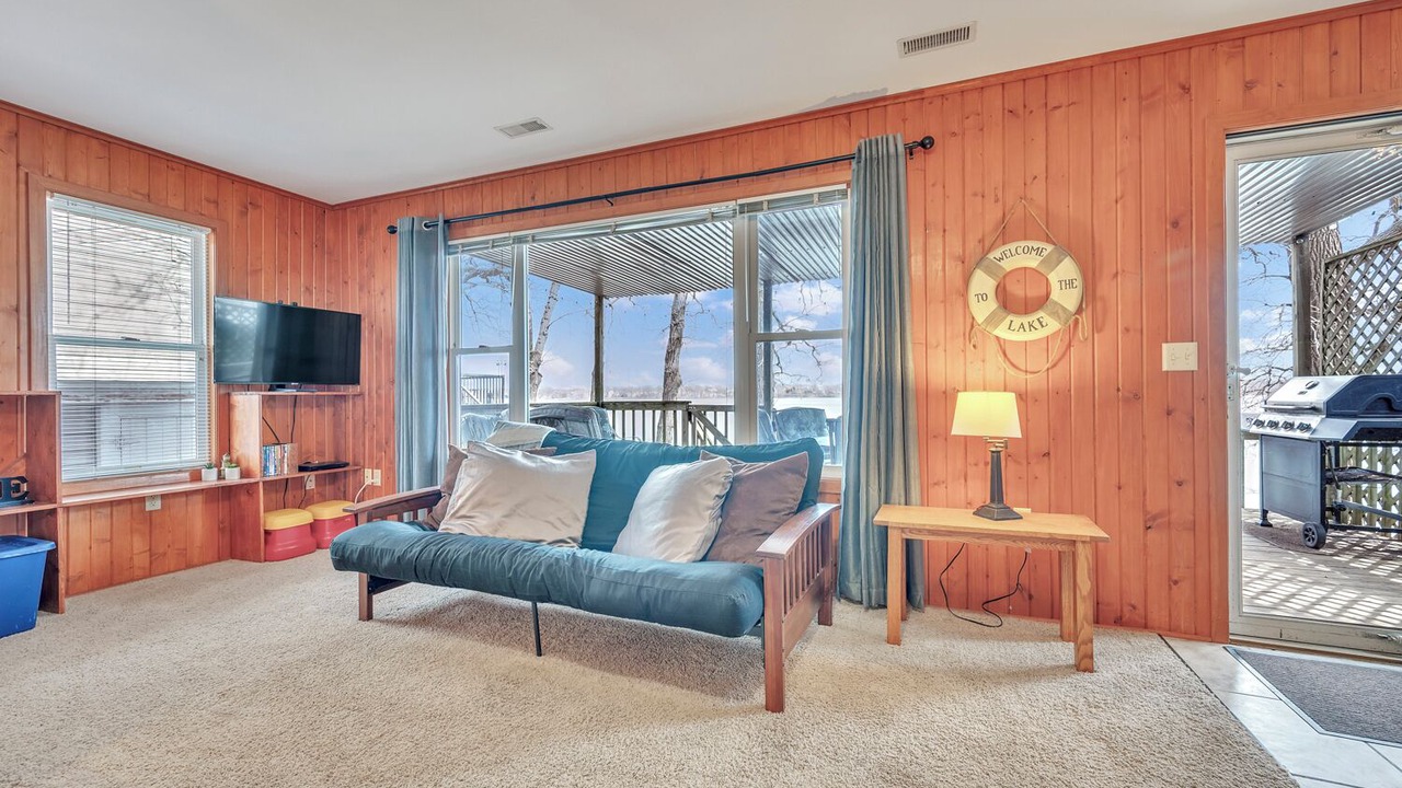 Photo of Livingroom in Spirit Lake