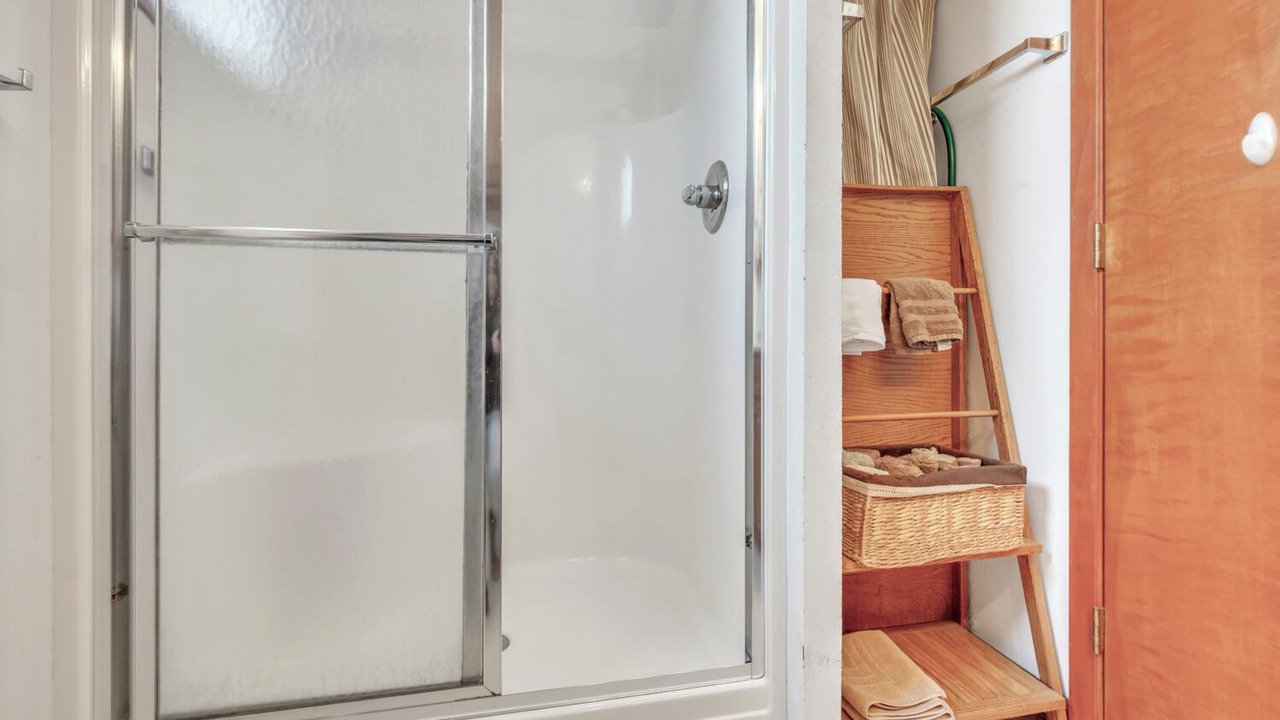Photo of Bathroom in Spirit Lake
