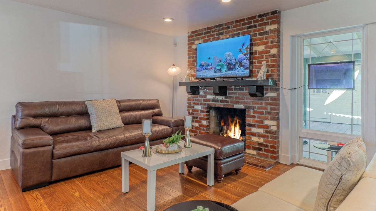 Photo of Livingroom in Encanto