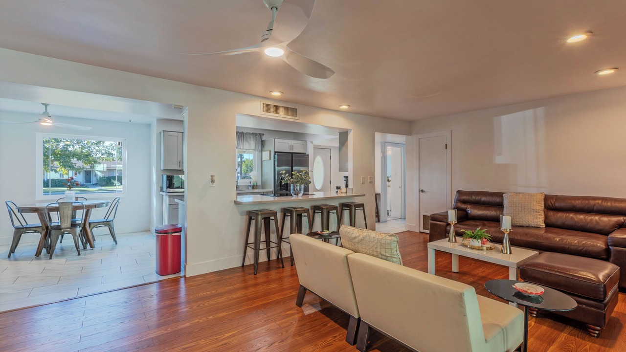 Photo of Livingroom in Encanto