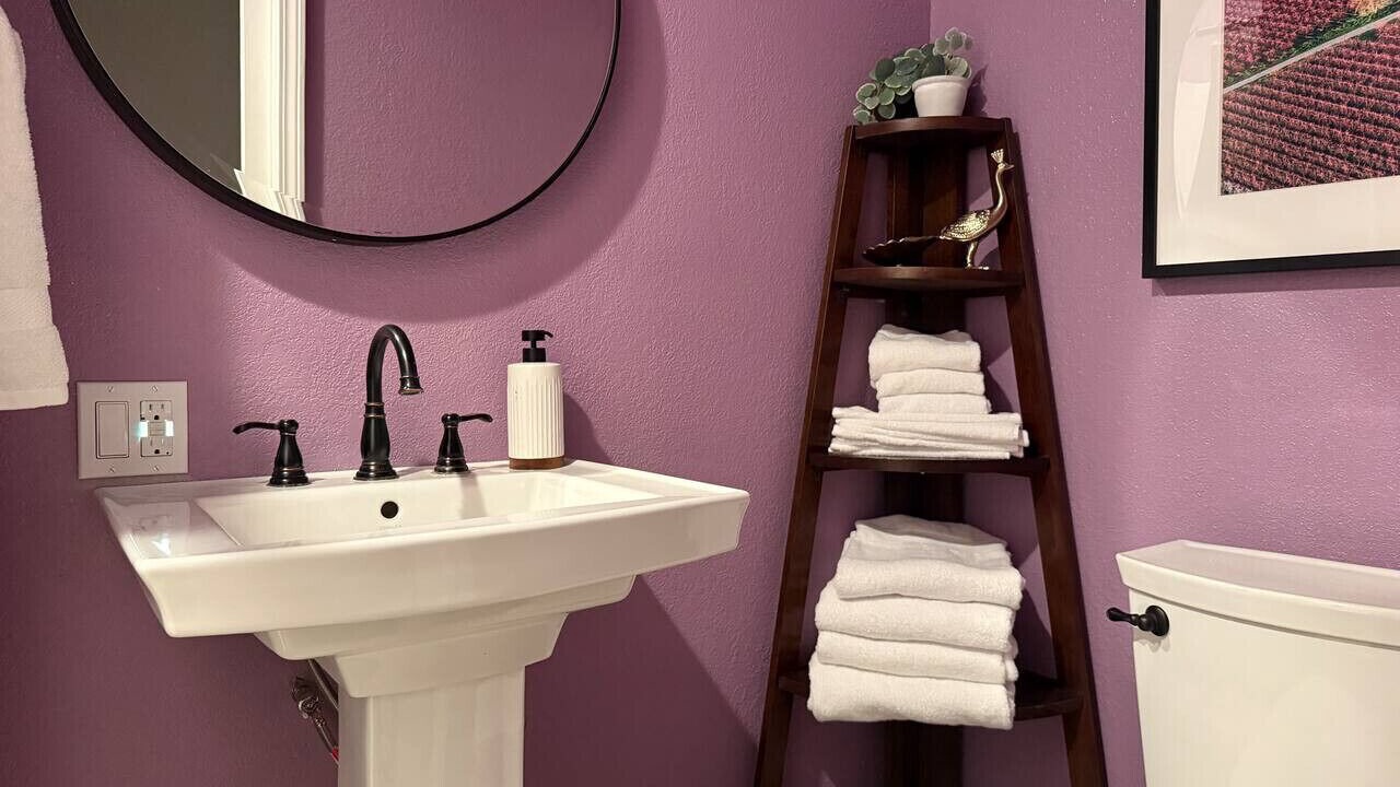 Photo of Bathroom in North Oak Park