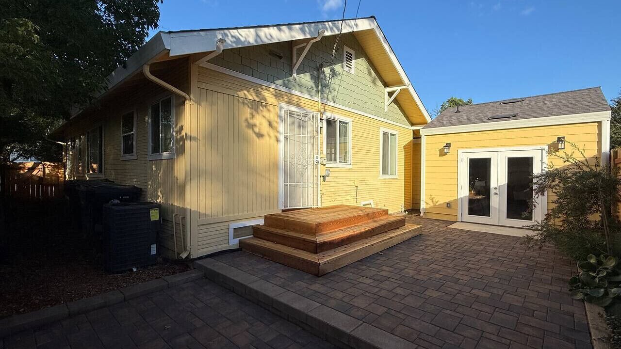 Photo of Outdoor in North Oak Park