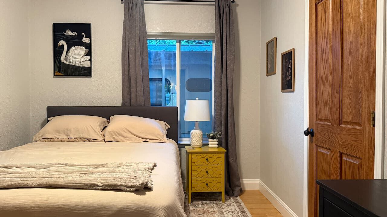 Photo of Bedroom in North Oak Park