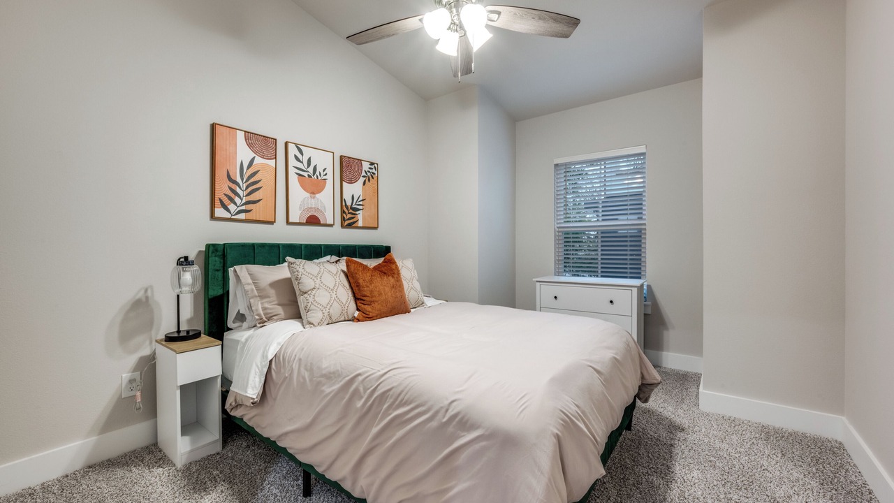Photo of Bedroom in Lake Dallas