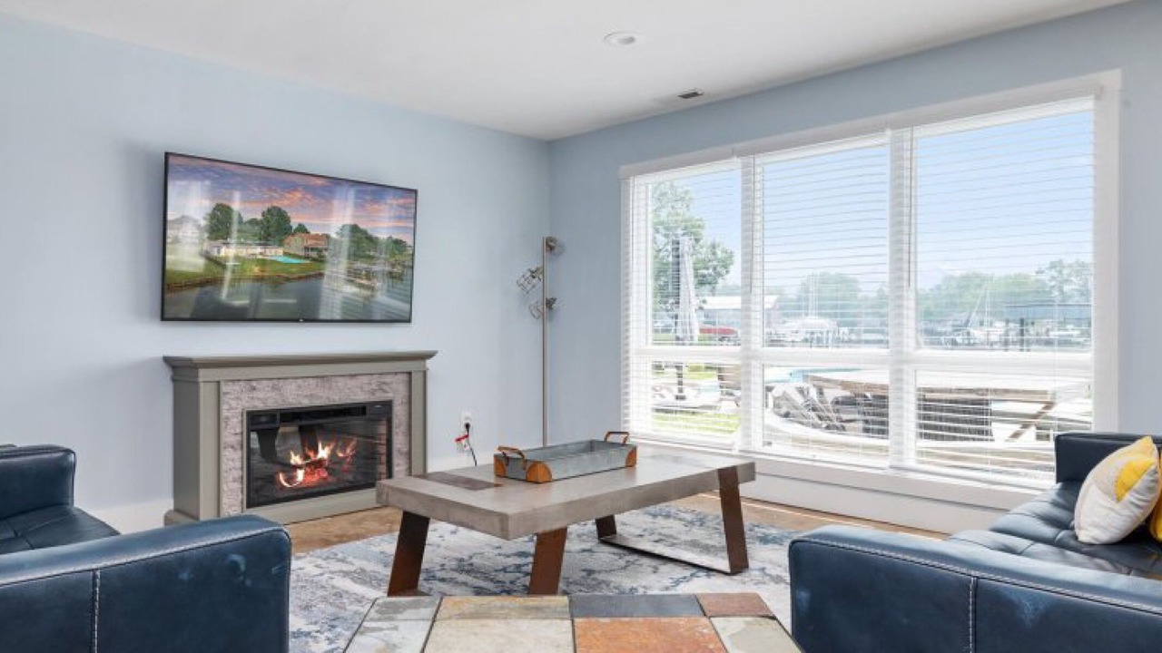 Photo of Livingroom in Tilghman