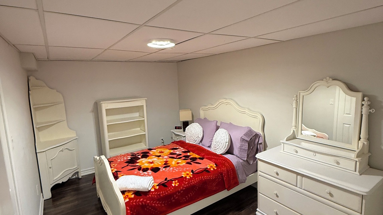 Photo of Bedroom in Thornhill
