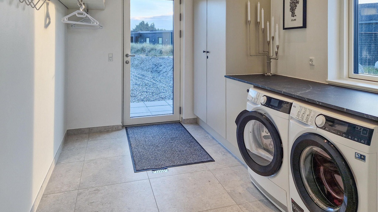 Photo of Others in Lokken