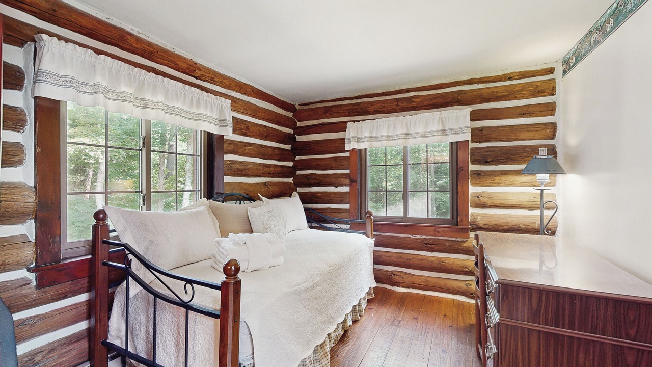 Photo of Bedroom in Bolton Landing