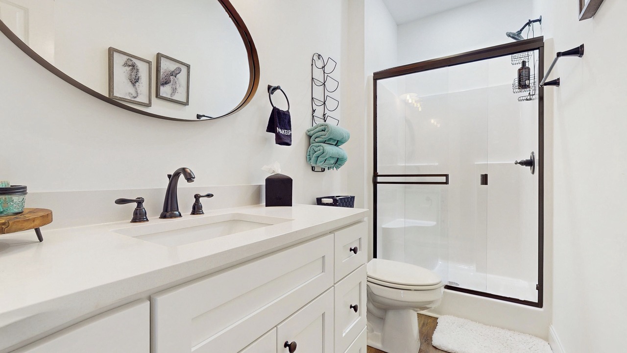 Photo of Bathroom in La Follette