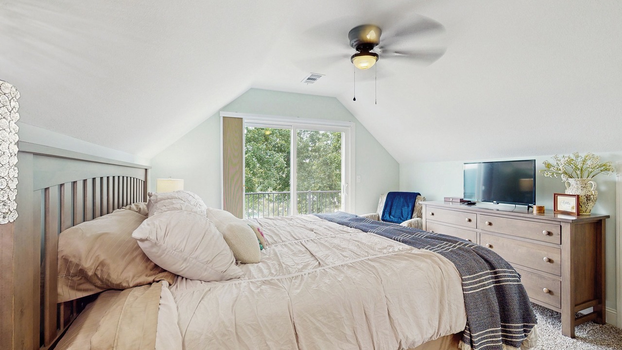 Photo of Bedroom in La Follette