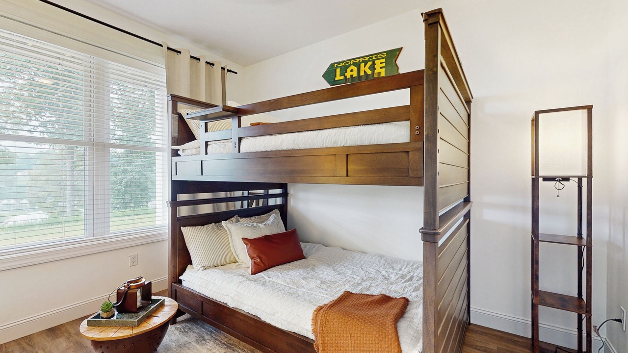 Photo of Bedroom in La Follette