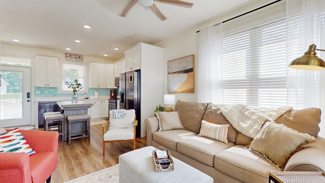 Photo of Livingroom in La Follette