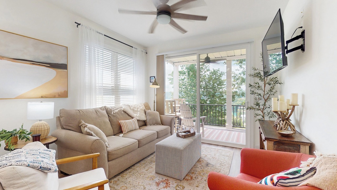 Photo of Livingroom in La Follette
