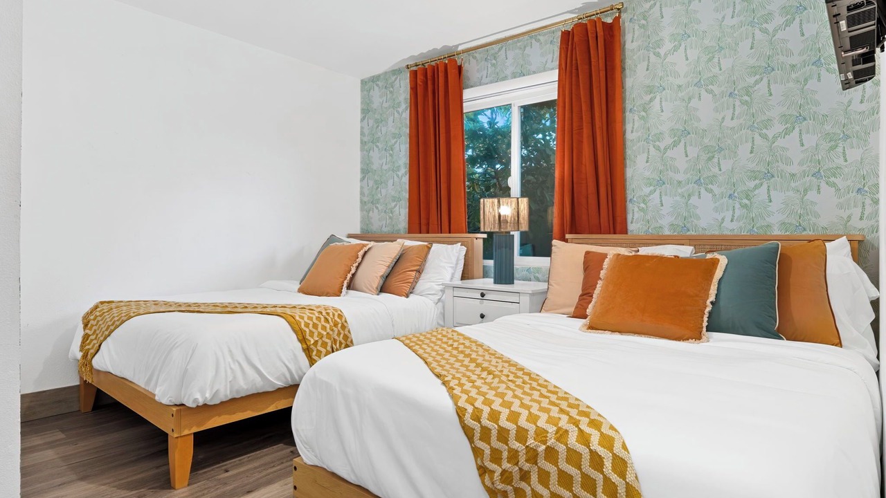 Photo of Bedroom in Midway City