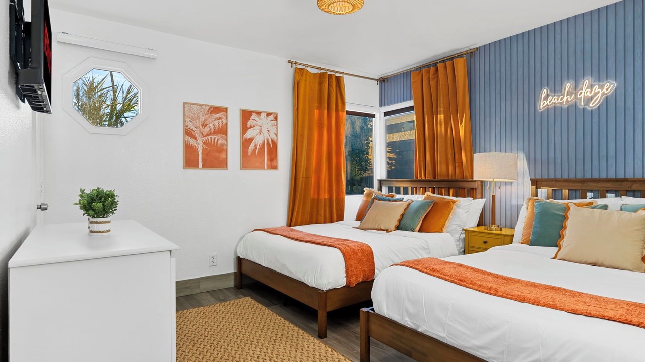 Photo of Bedroom in Midway City