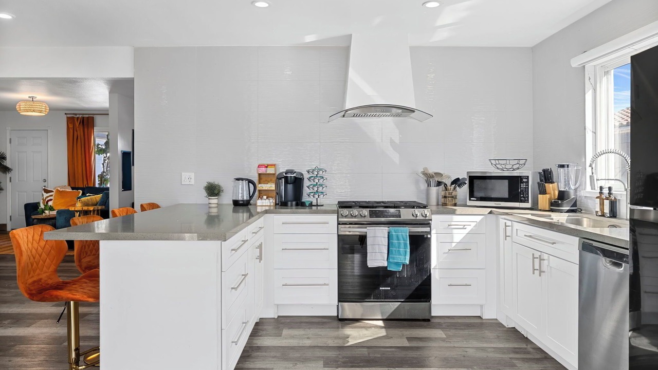 Photo of Kitchen in Midway City