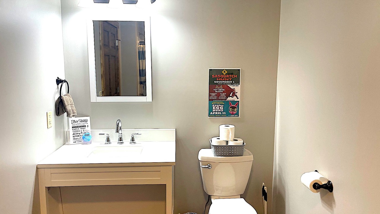 Photo of Bathroom in Attica