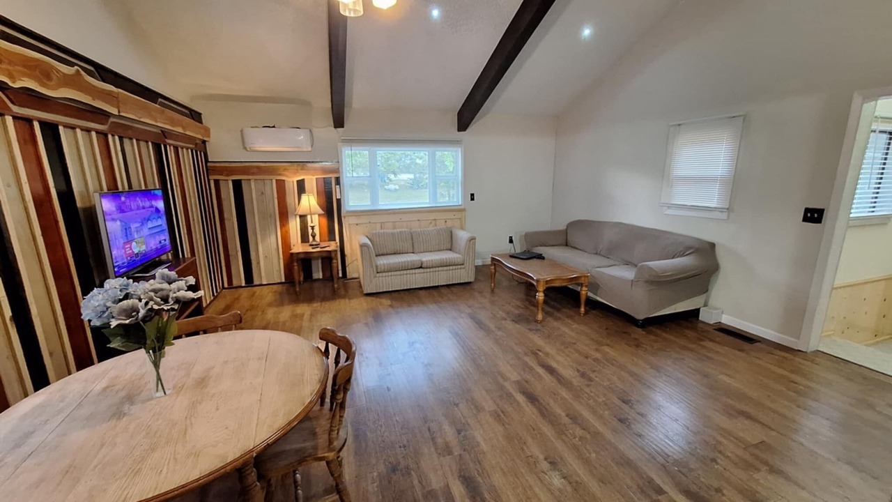 Photo of Livingroom in Harrison