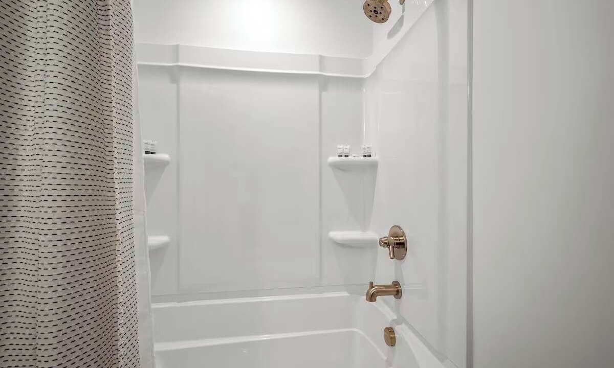 Photo of Bathroom in Mountain Green