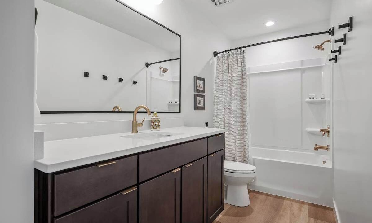 Photo of Bathroom in Mountain Green
