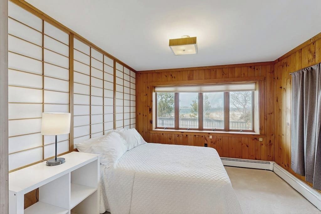 Photo of Bedroom in Prides Crossing