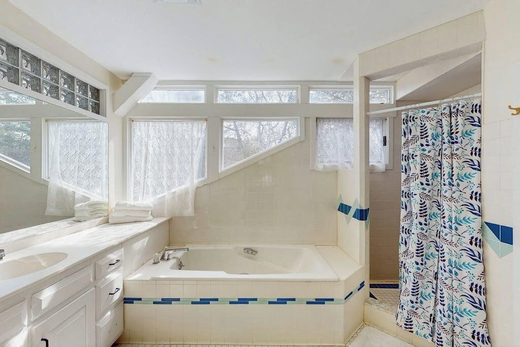 Photo of Bathroom in Prides Crossing