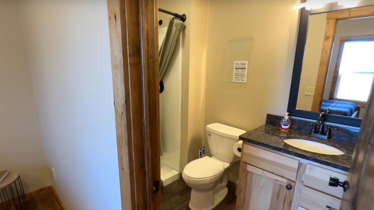 Photo of Bathroom in Attica