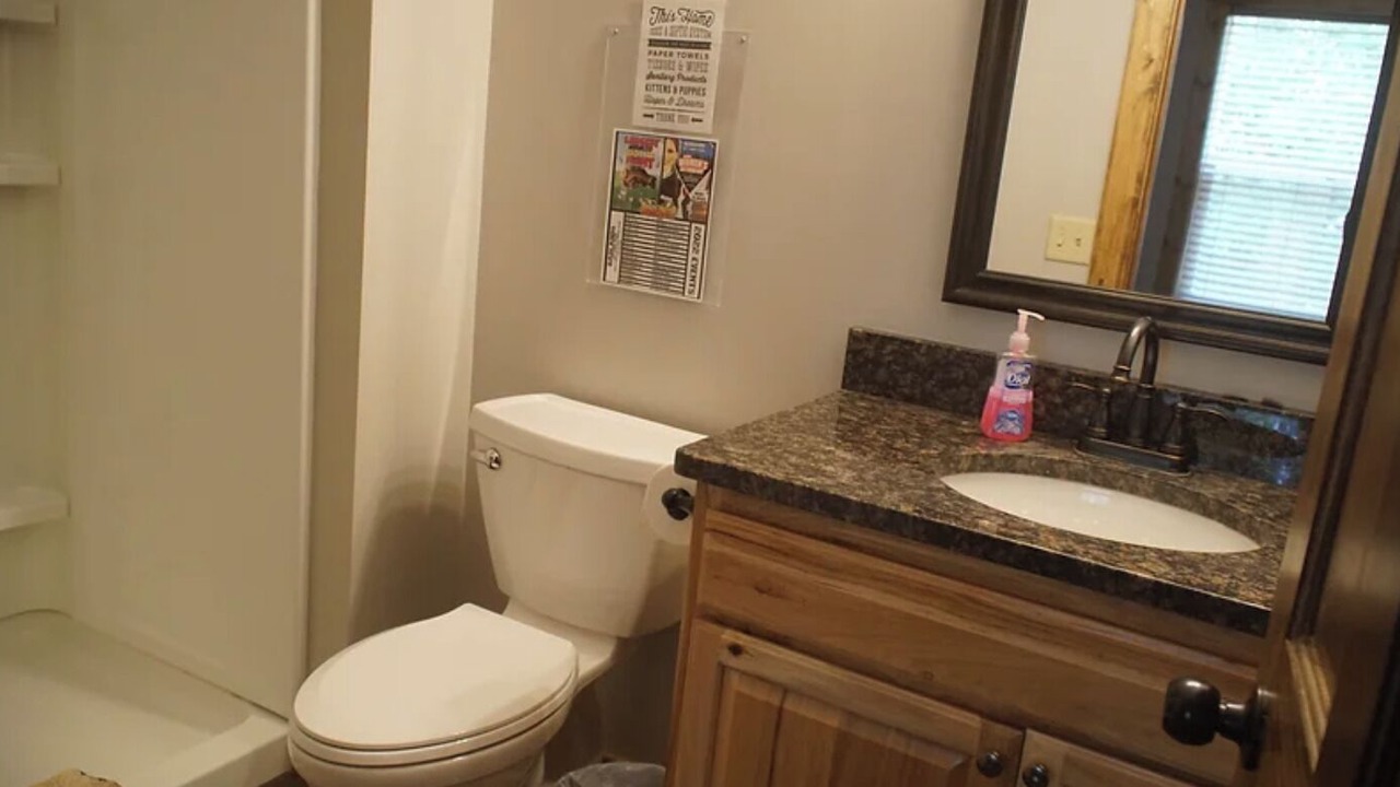 Photo of Bathroom in Attica