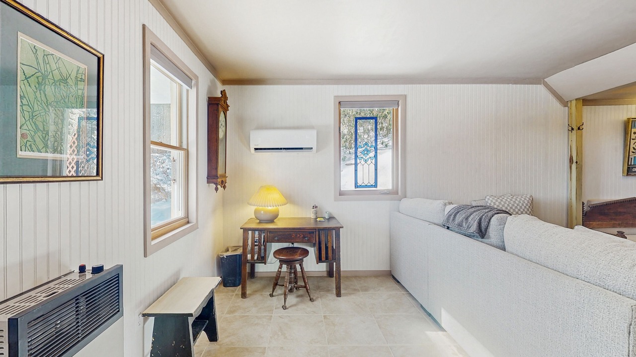 Photo of Livingroom in Pittsfield