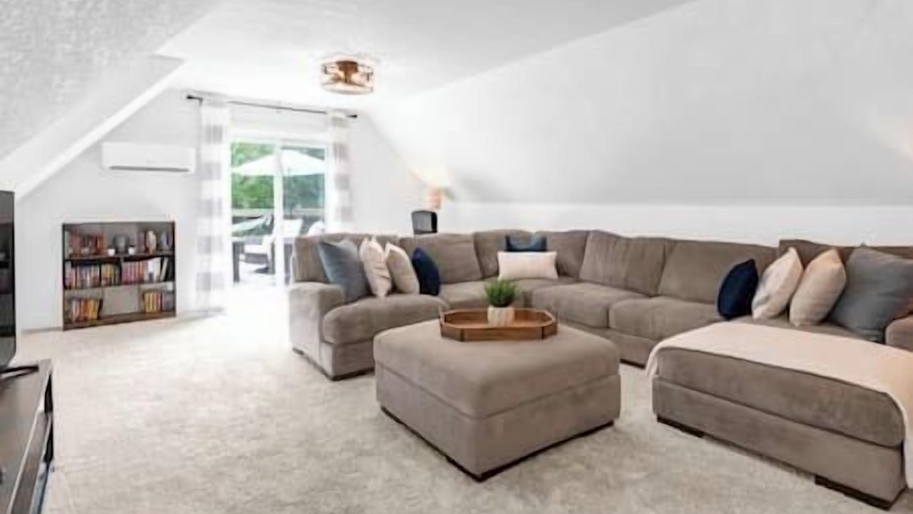 Photo of Livingroom in Barrie