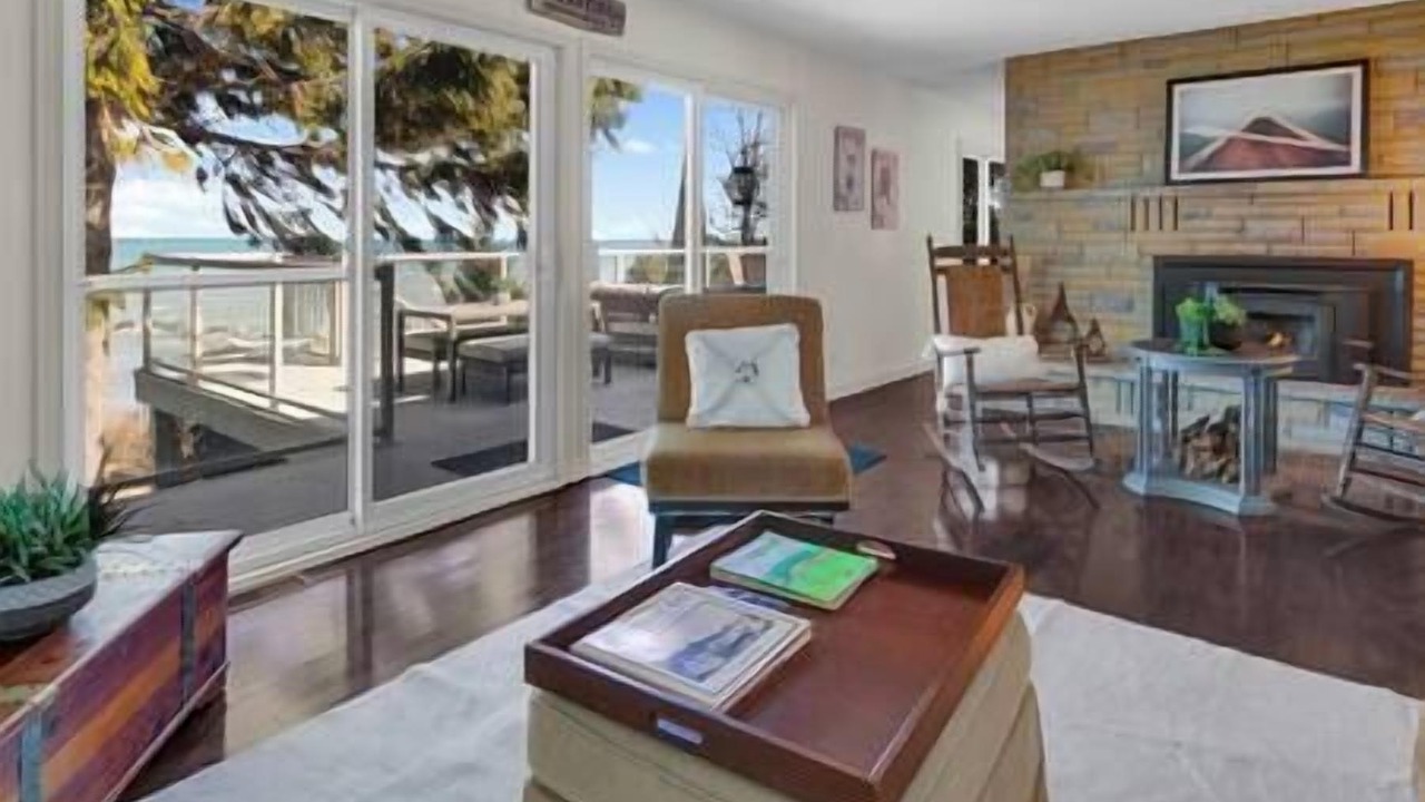 Photo of Livingroom in Meaford