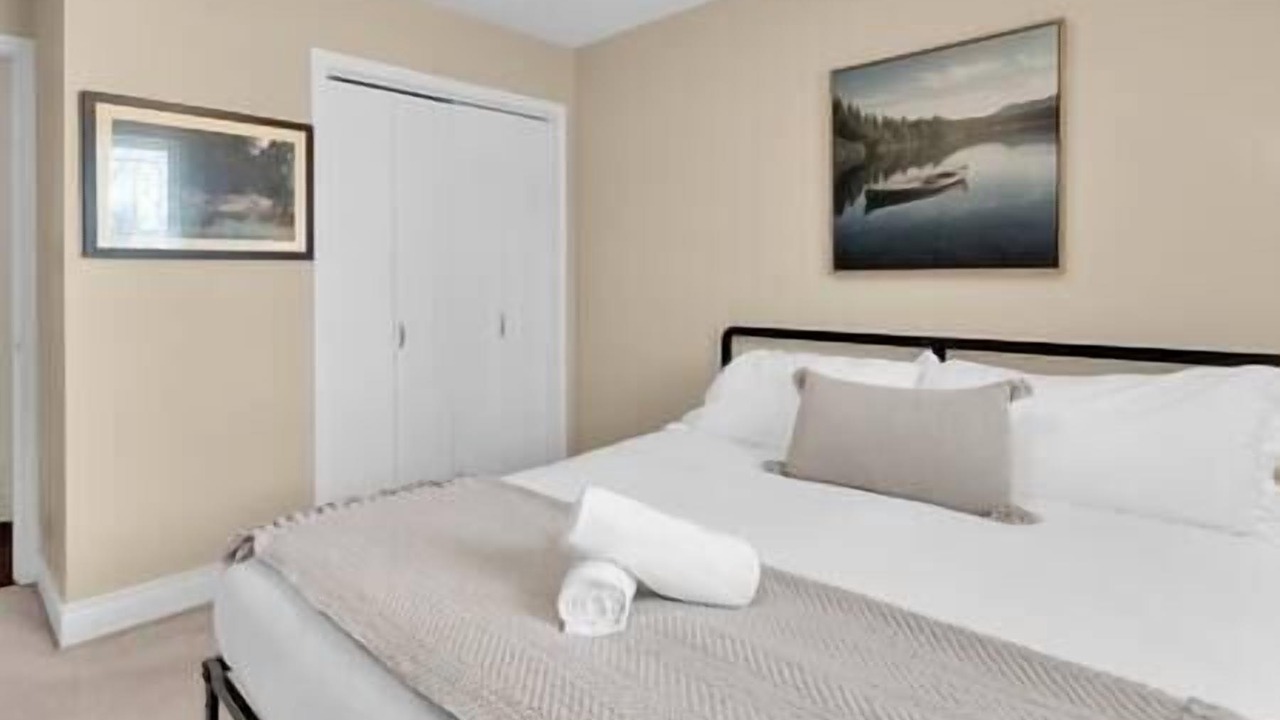 Photo of Bedroom in Meaford