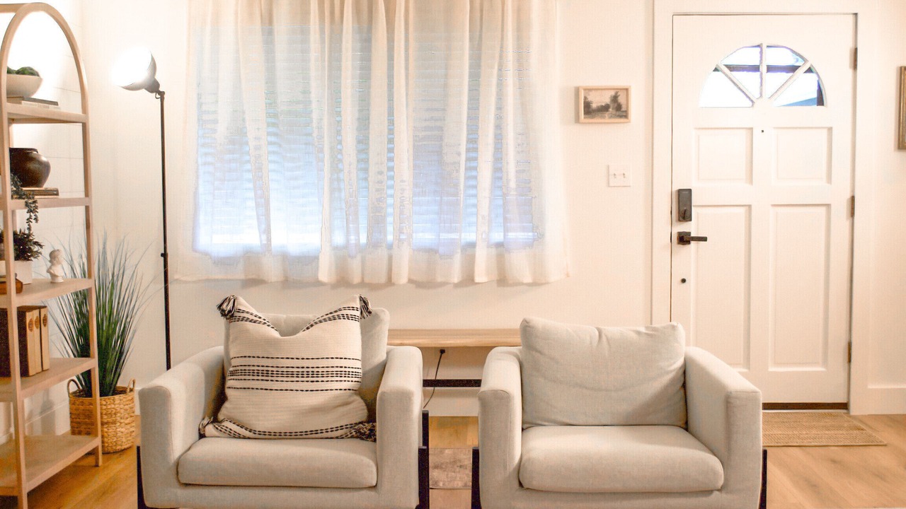 Photo of Livingroom in Milwaukie