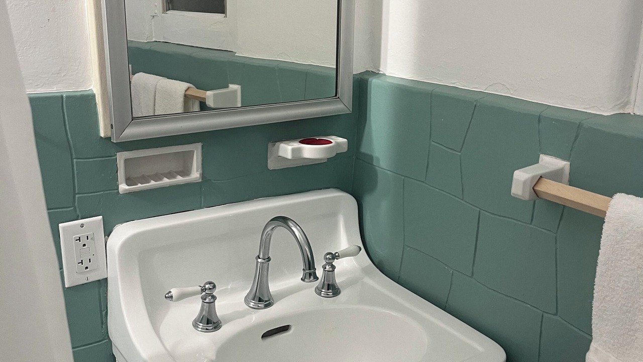 Photo of Bathroom in Newhall
