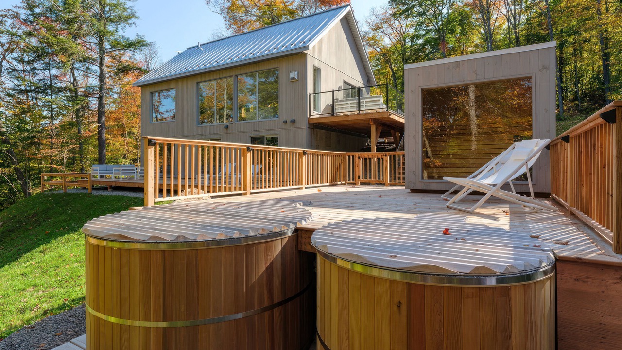 Photo of Patio Balcony in Lac Superieur Village