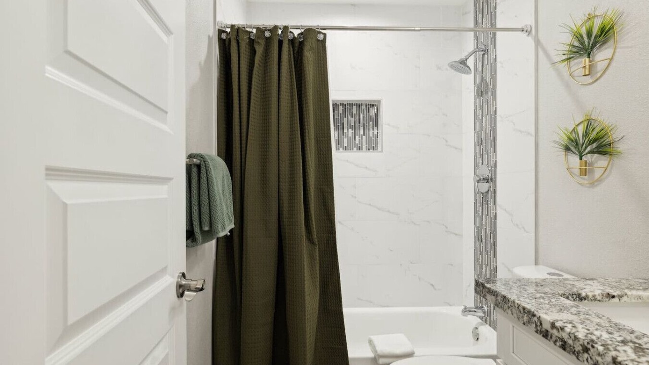 Photo of Bathroom in Madera Parc