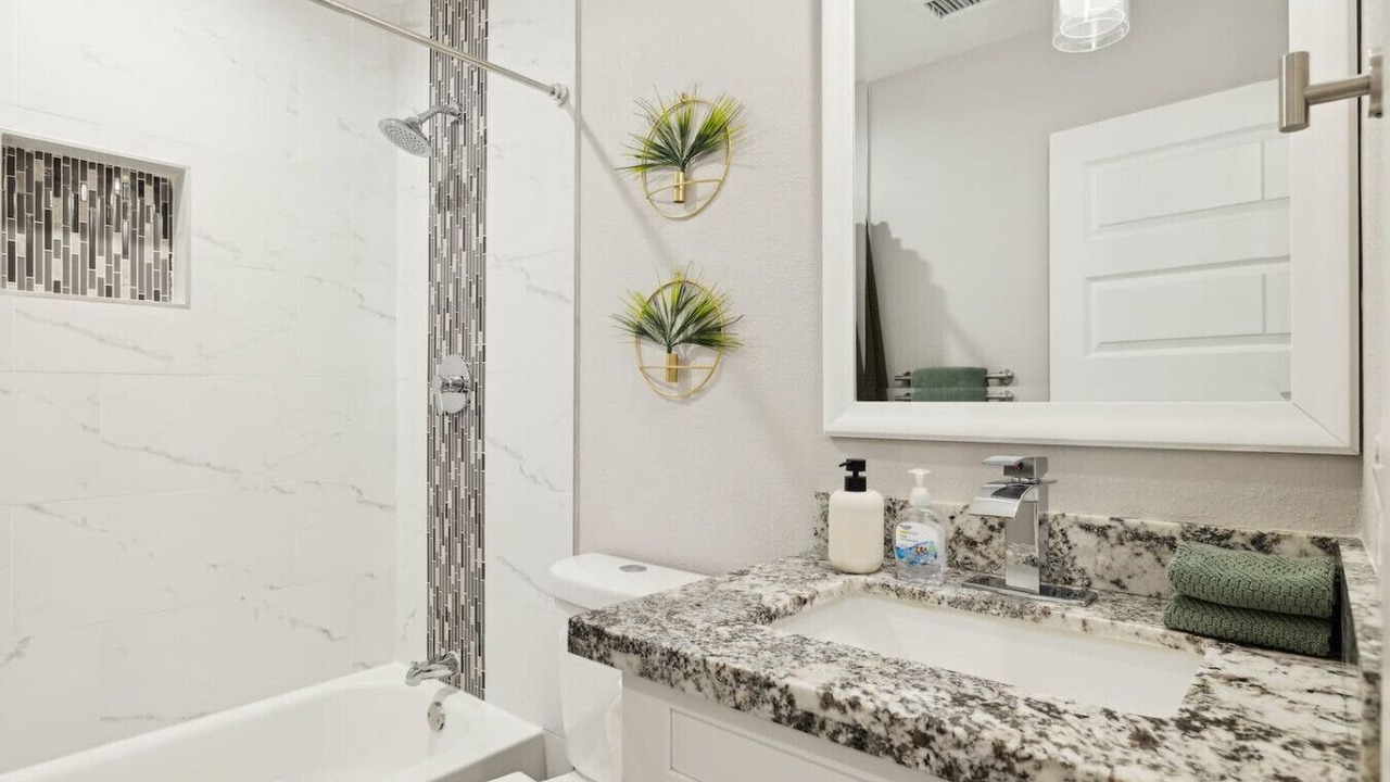 Photo of Bathroom in Madera Parc