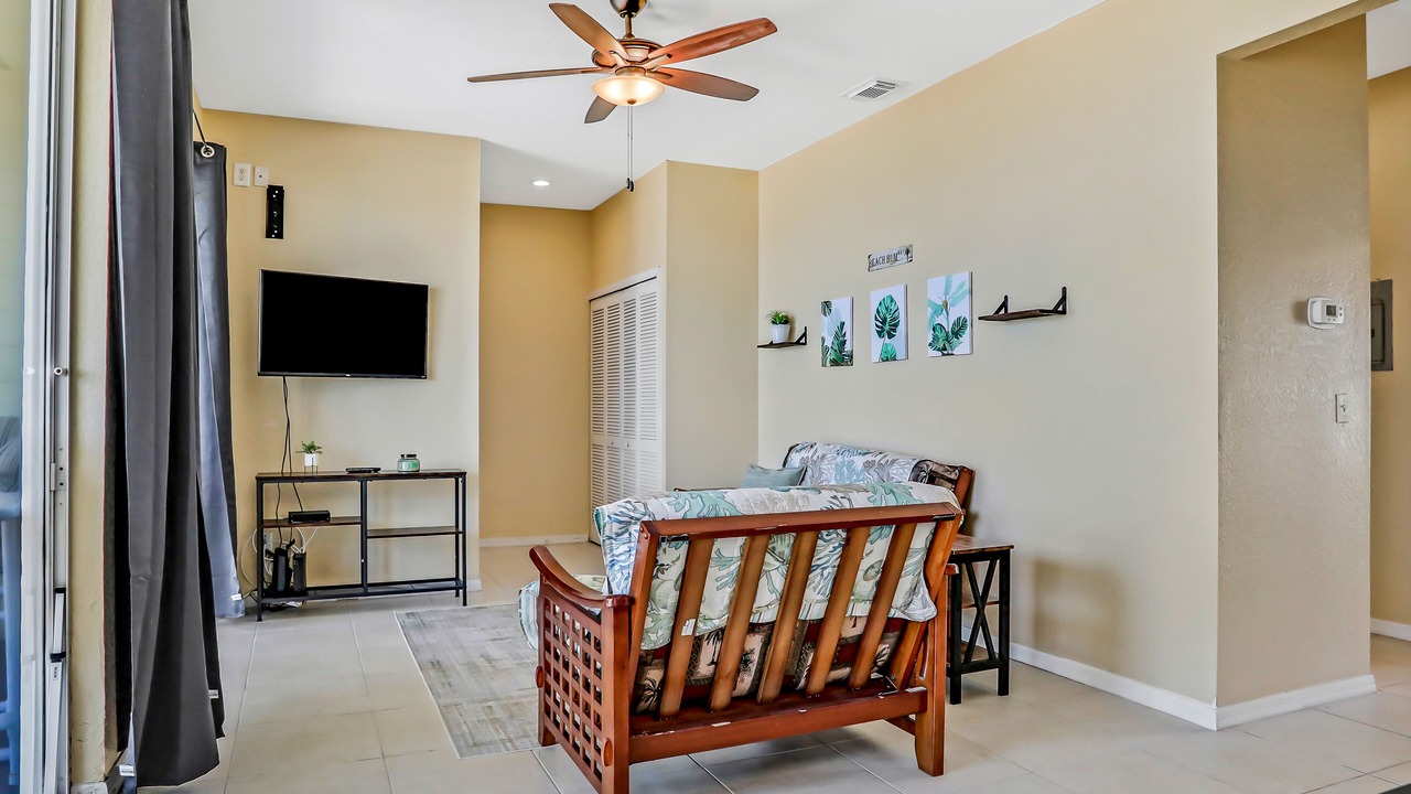 Photo of Livingroom in Bethune Beach