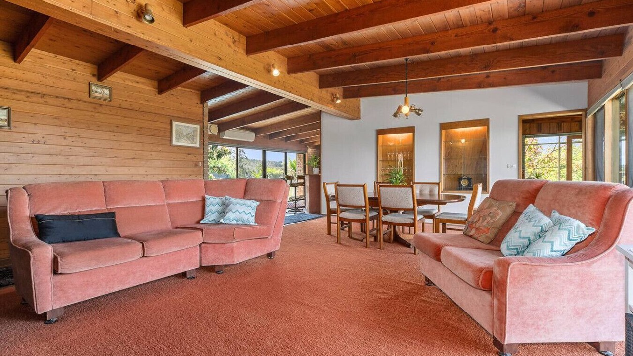 Photo of Livingroom in Red Hill South